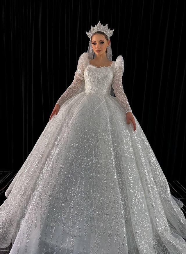 Robe de Mariée Princesse Luxury Brillante Manches longues Épaulée / Réf : RMP48