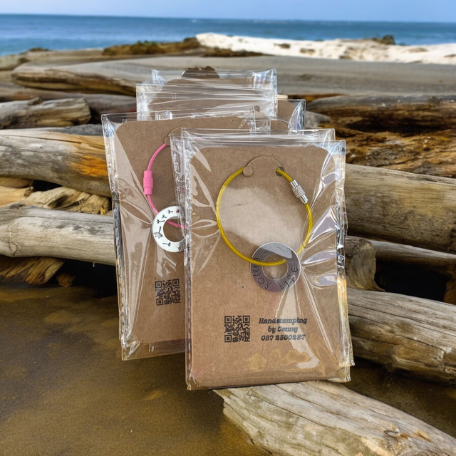 Keyring Wire Cable style &amp; Celtic Ring