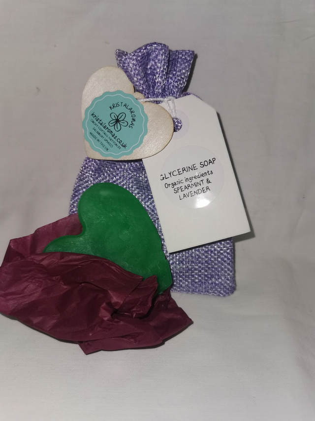 Glycerine Soap Heart Shaped ( organic ingredients-  Spearmint &amp; Lavender ) 30-40g approx