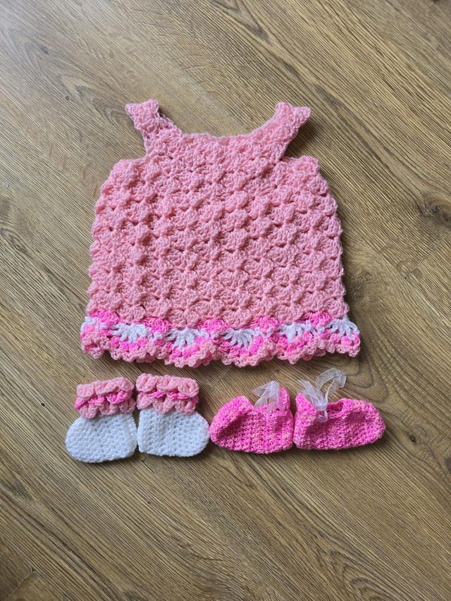 Crochet dress, shoes, boots set 0-12 months