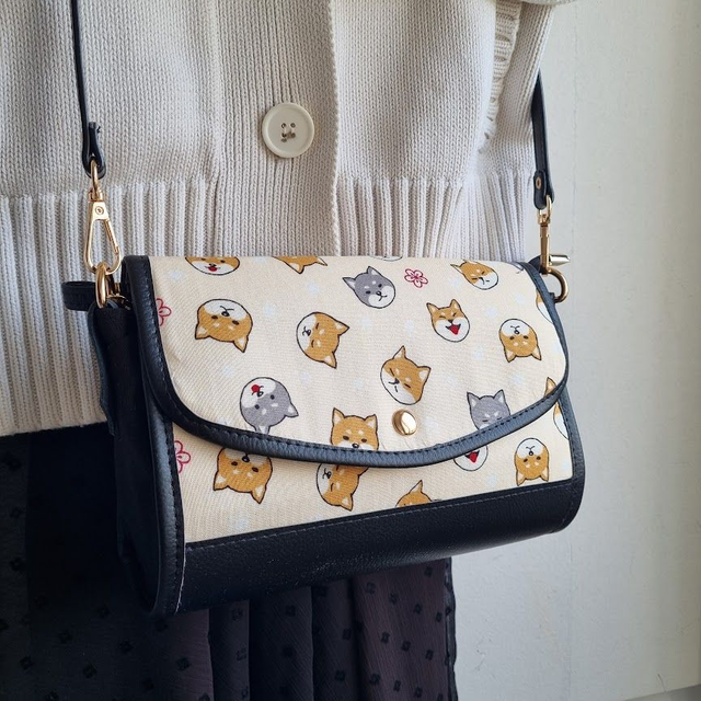 Mini-sac cartable &quot;Akita&quot; beige &amp; simili cuir noir