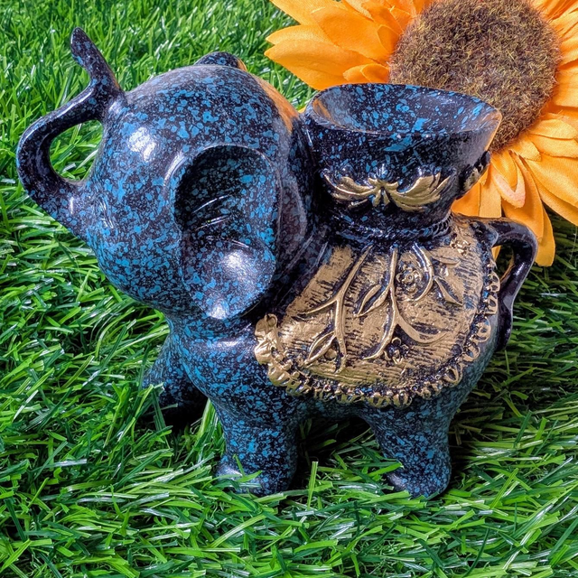 Cute Resin Elephant Sphere Stand 