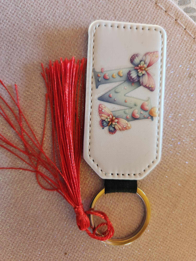 Porte clés " M" Lettre.  