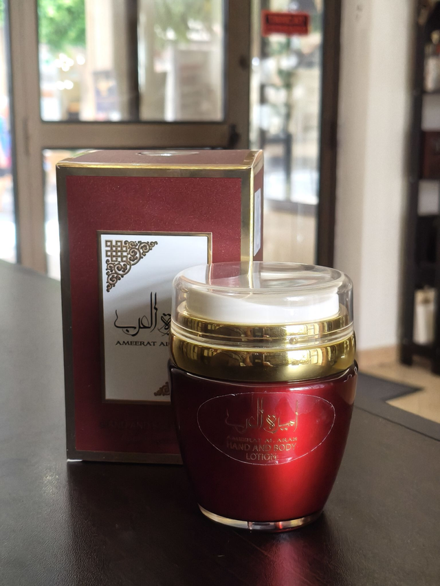 LOCION DE MANO Y CUERPO Ameerat al Arab