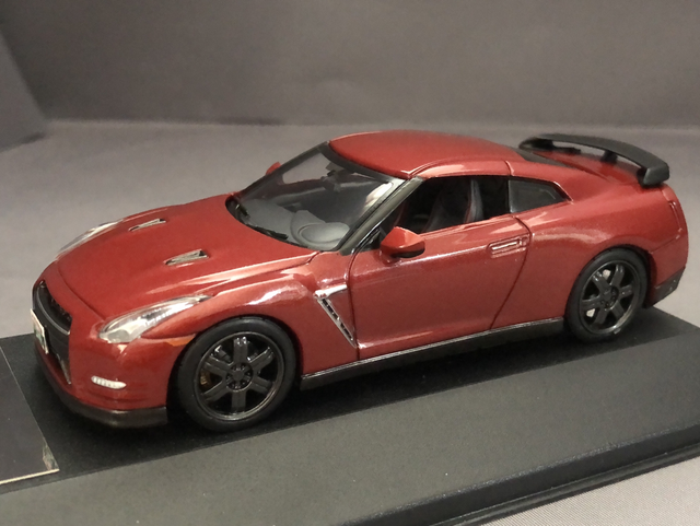 Nissan GT-R black Edition 2014 rot PremiumX 1:43