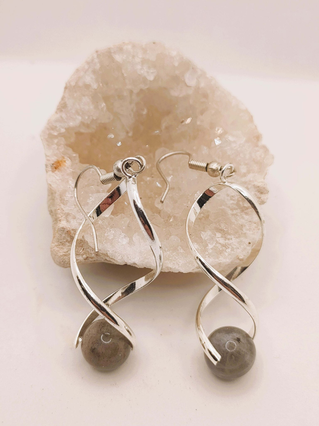 BOUCLES D'OREILLES EN LABRADORITE TORSADEES