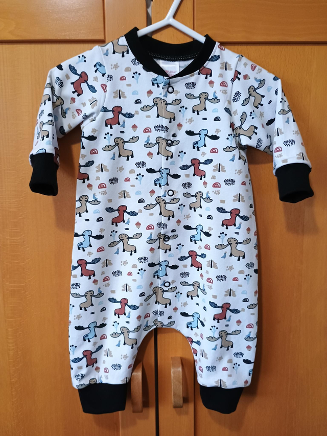 Babygrow - 3-6 mth (6-7 kg).   Moose
