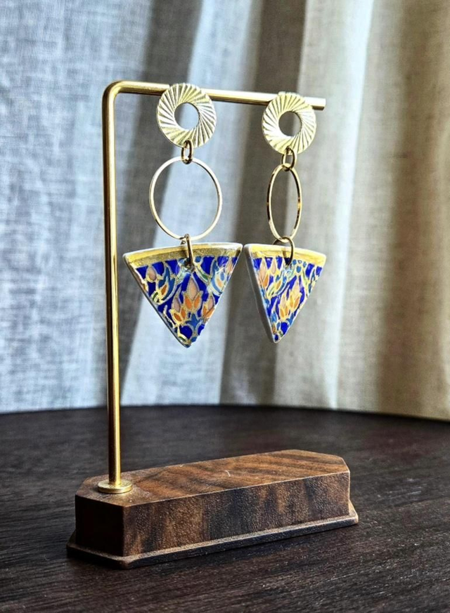 Paire de boucles d'oreilles - porcelaine Thaïlandaise  - acier inoxydable doré 