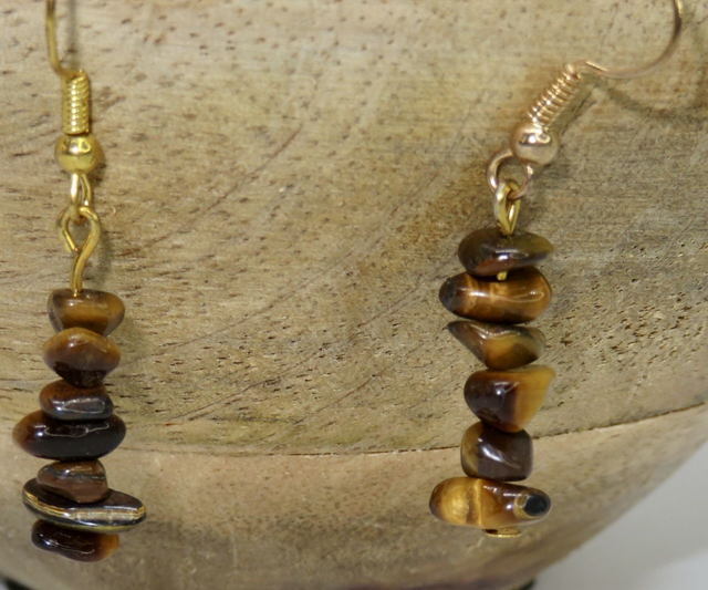 Boucle d'oreille pendante en Œil de tigre