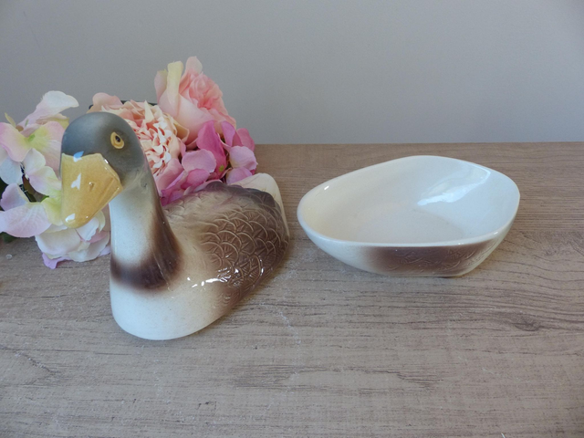 Terrine Oie en Faïence Signée Michel Gaugant – Plat décoratif vintage avec couvercle, décoration rustique de cuisine, France