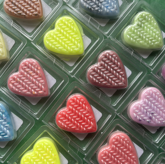 Heart Clamshell - Spanish Scents