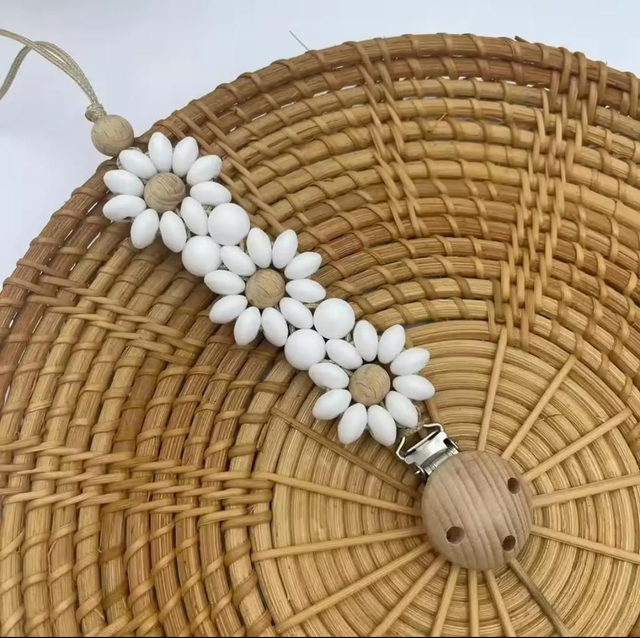 Chupetero flores silicona y madera