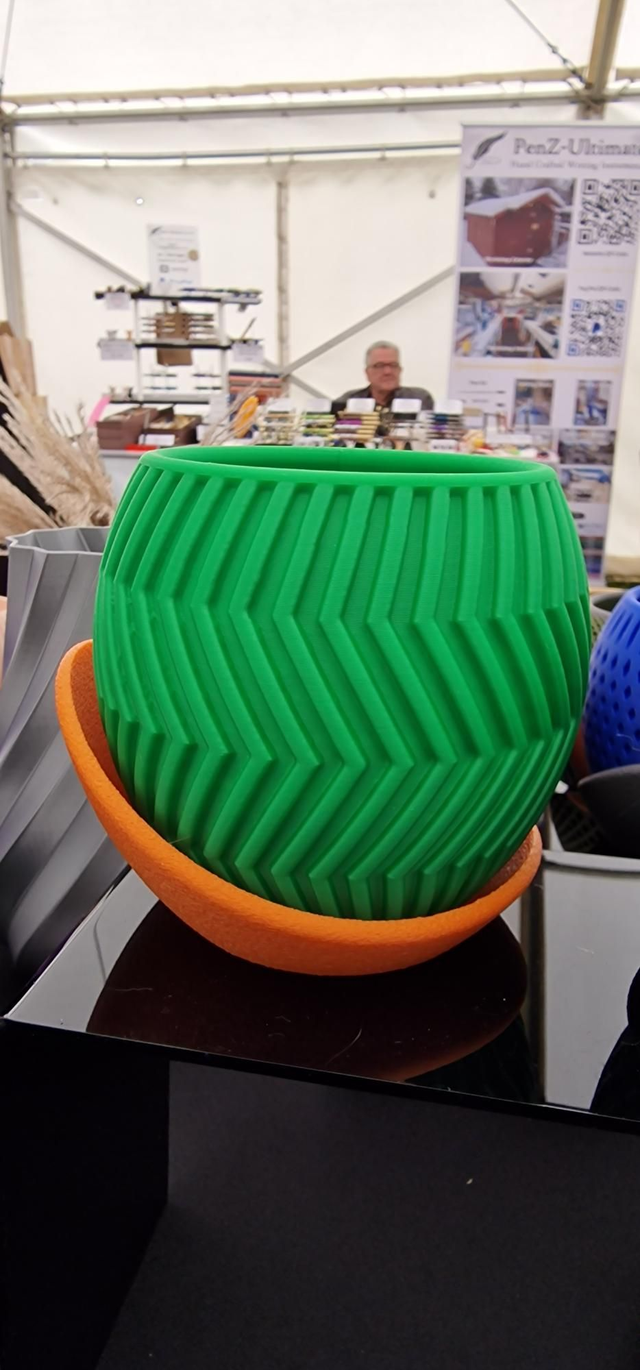 Zig Zag Planter