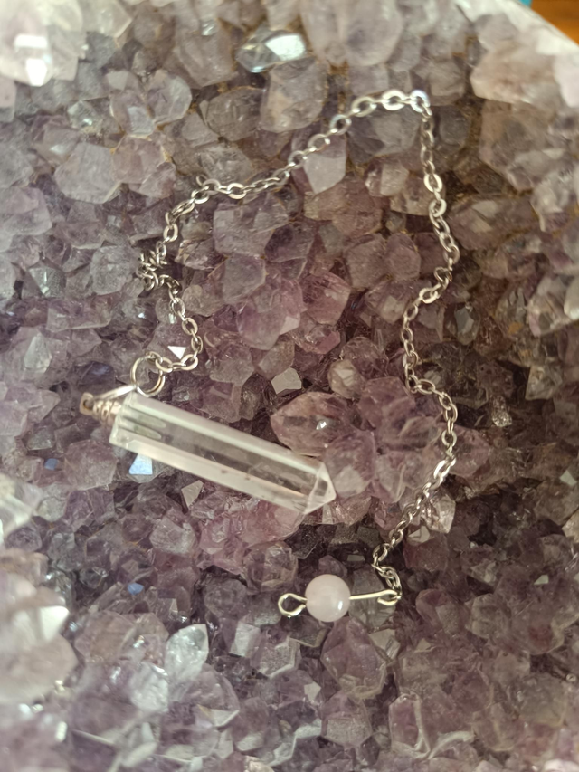 Pendule pointe en cristal 