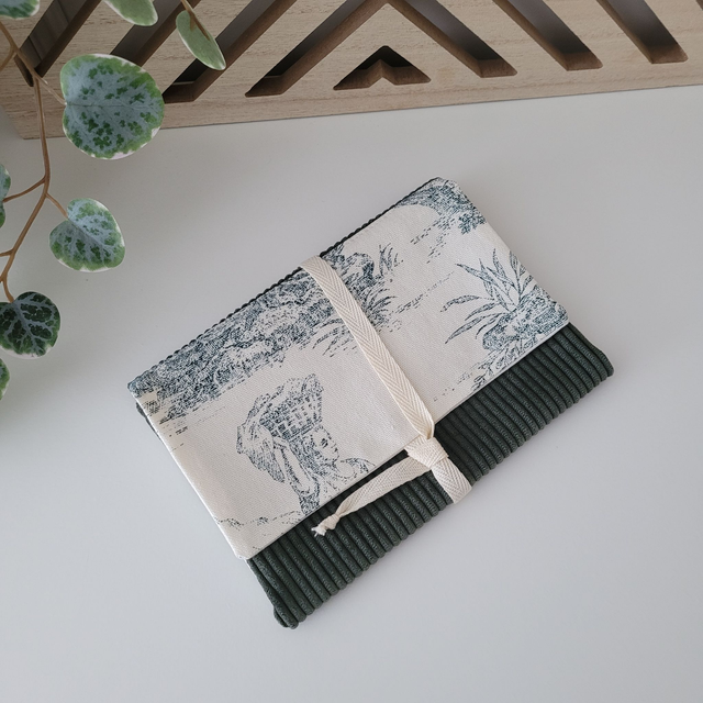 Couverture à livre Ninon Toile de Jouy Kaki