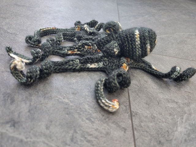 Pure Wool Octopus - Inky