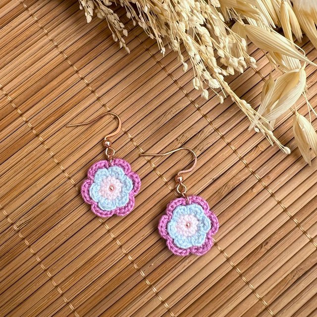 Boucles d’oreilles fleurs Corolles ~ M ~ Rose / Bleu 