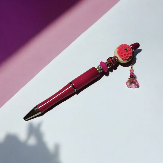 Stylo perles fuchsia