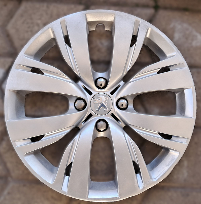 Enjoliveur Peugeot 208 15&quot; =&gt;2012 Occasion 