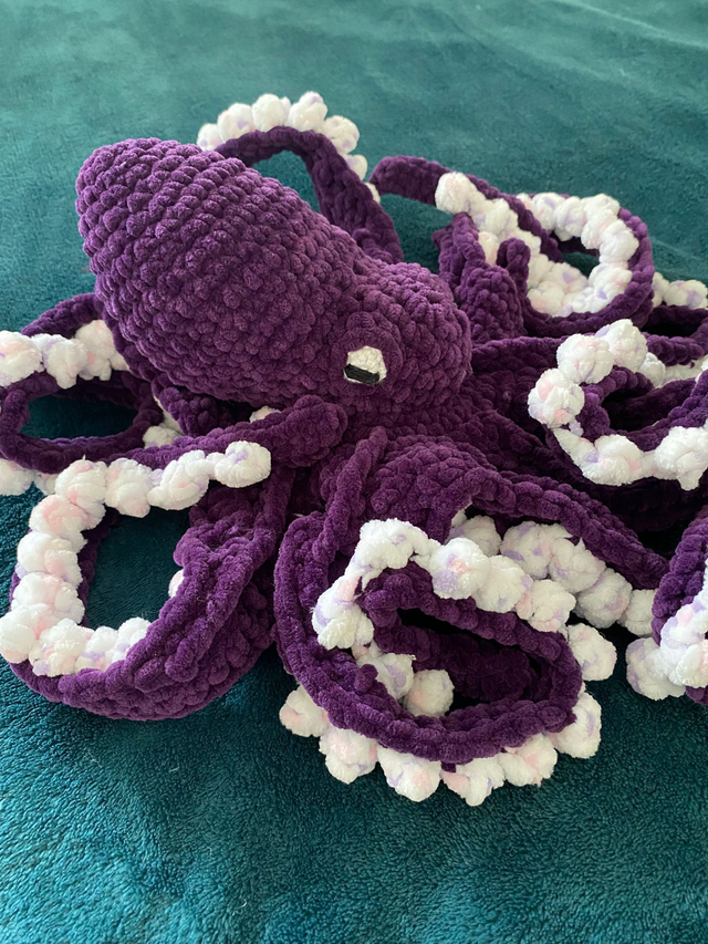 Inky le poulpe violet