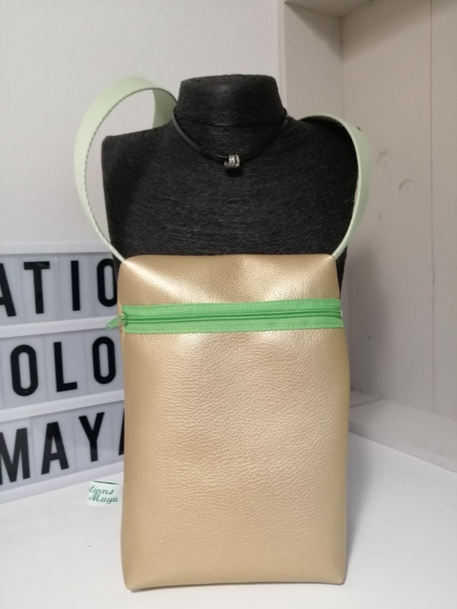 Pochette bandoulière verte en simili-cuir 