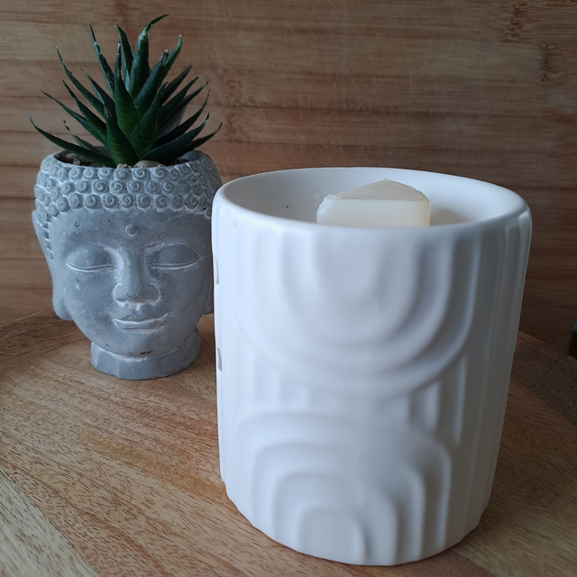 Brûle-parfum strié blanc