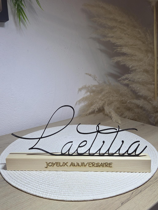 Lettrage sur socle "prénom"