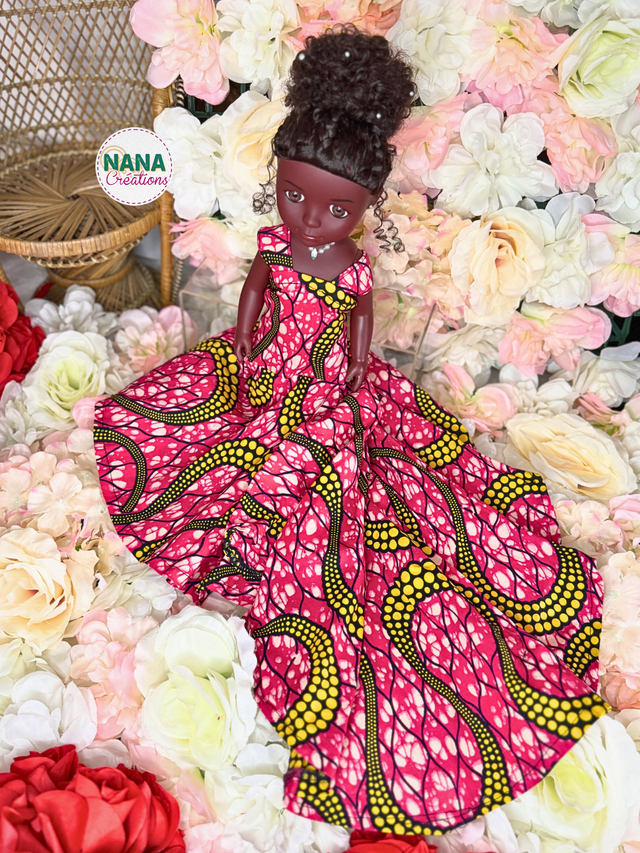 Poupée avec une robe en wax rose et jaune Fait main| Robe très longue princesse unique | Cheveux bouclés