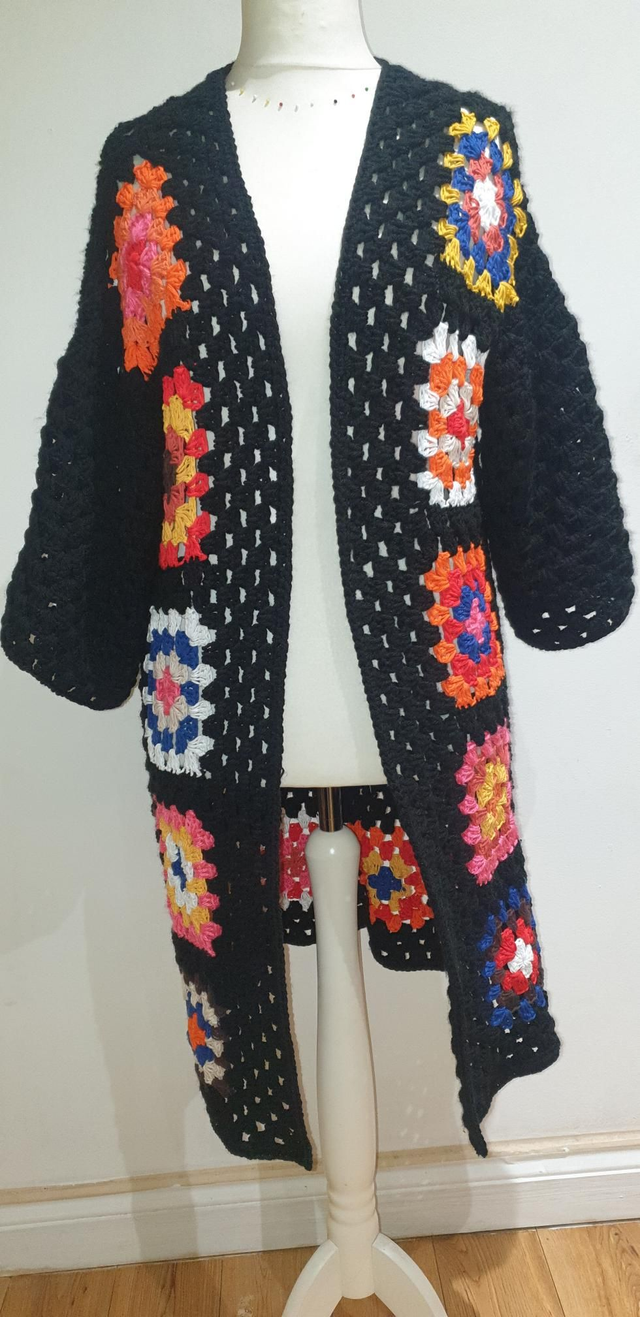Granny square crochet cardigan (Black)