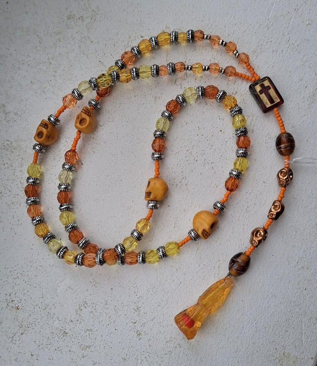 Chapelet Santa Muerte ambré 