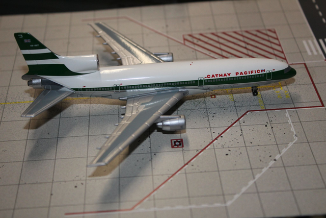 Cathay Pacific (VR-HHY), 1:400 BlueBox