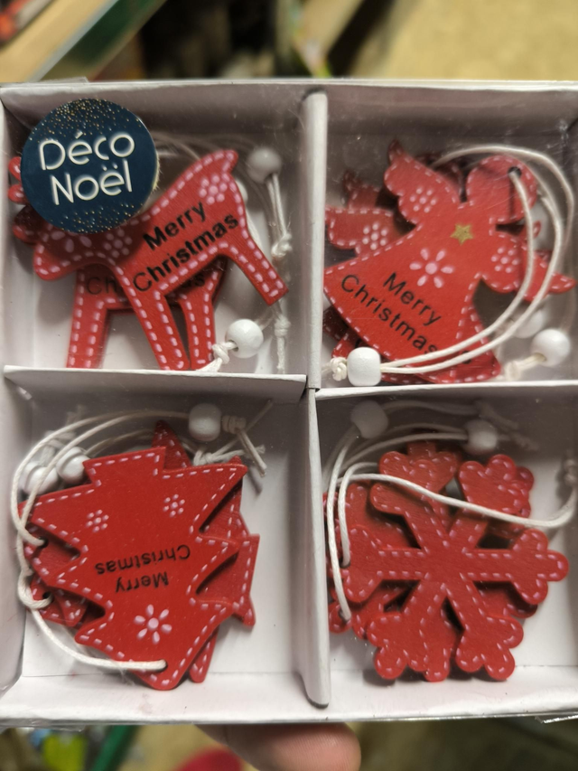 DECORATION NOEL 12 PIECES