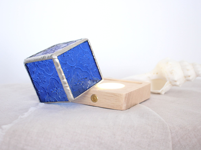 💡Mini Lampe nomade bleue en vitrail et bois