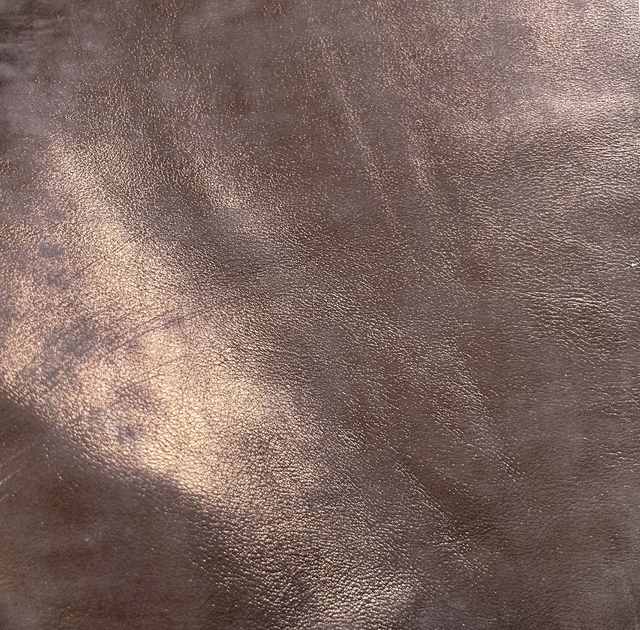 Chute de cuir bronze (MBM1)