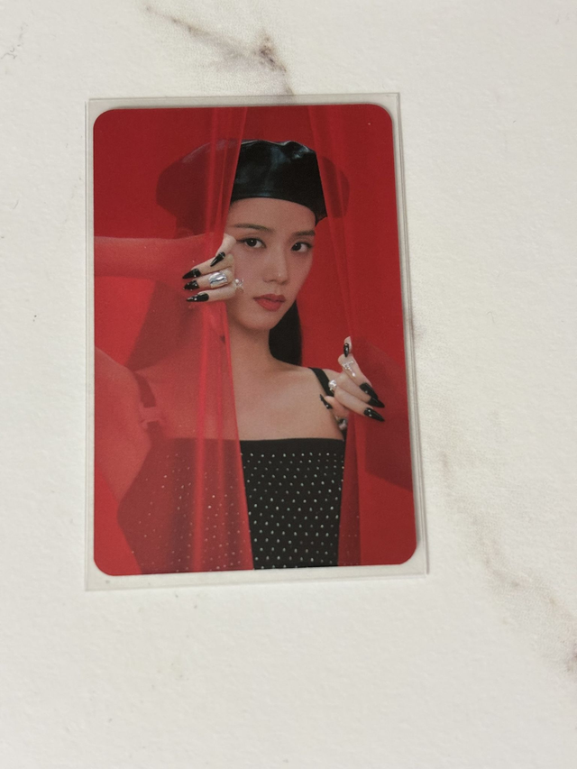 POB OFFICIEL DE JISOO DE BLACKPINK