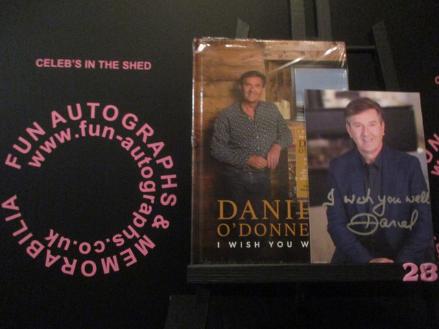 Daniel O'Donnell  - 'I Wish You Well' Album &amp; Dvd + Authentic Autographed Photograph (28)