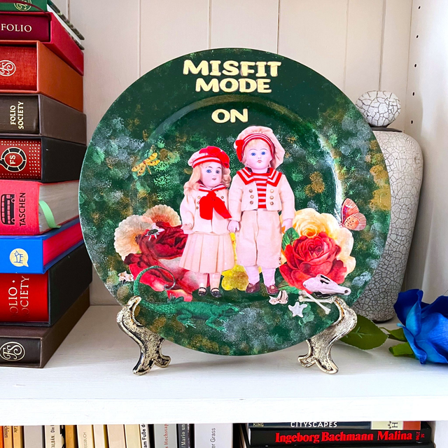 "Misfit Mode On" Deep Green Upcycled Wall Plate - House of Frisson
