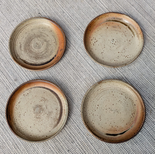 Assiette plate en grès 