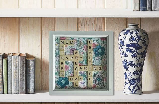 MD17B: Mothers Day Box Frame