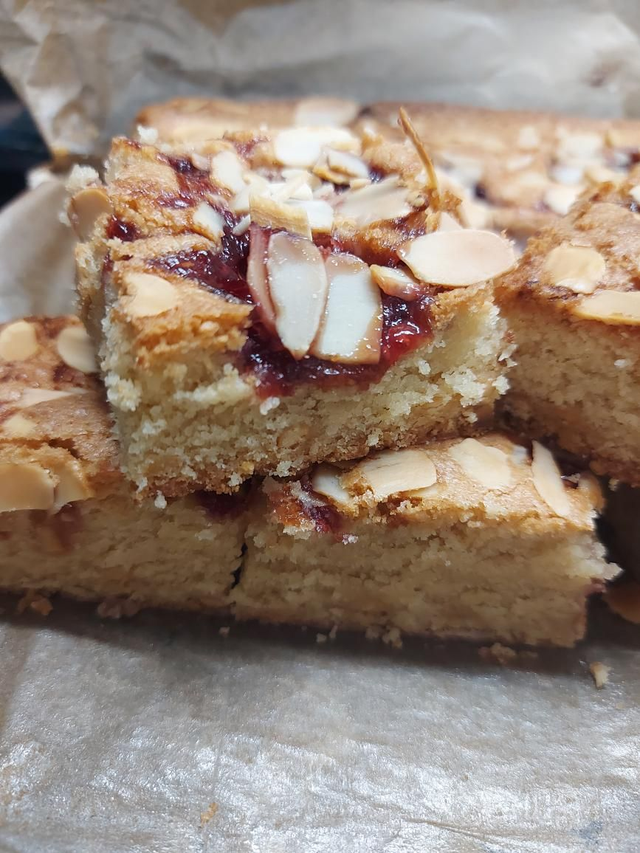 Bakewell Blondie