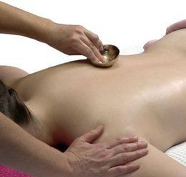 Massage du dos au bol kansu 