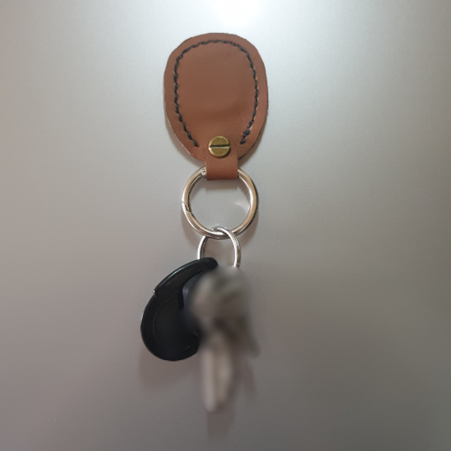 Porte clés magnétique en cuir