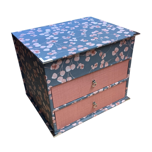 Marianne „Feine Blättchen“