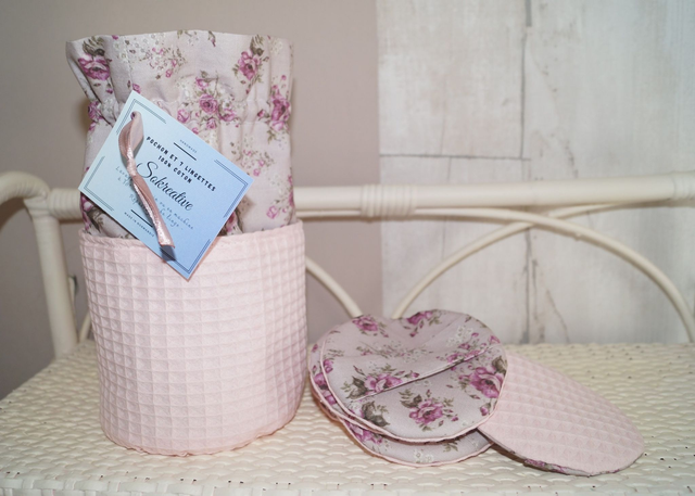 Un pochon cousu main en coton nid d'abeille rose pale + 7 lingettes lavables en en nid d'abeille &amp; coton 