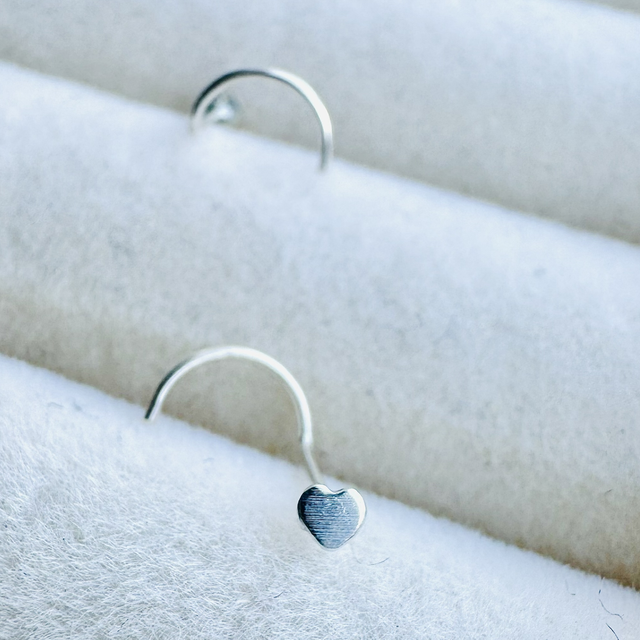 PIERCING NARIZ CORAÇÃO 