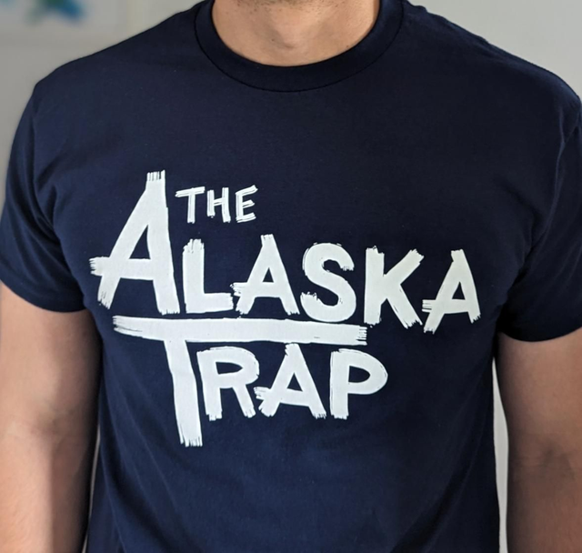 The Alaska Trap T-Shirt - NAVY