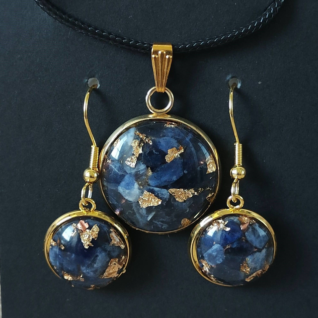 Parure sodalite