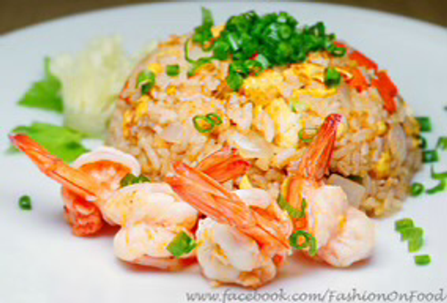 khao pad Kung - riz frit façon thaï aux crevettes 