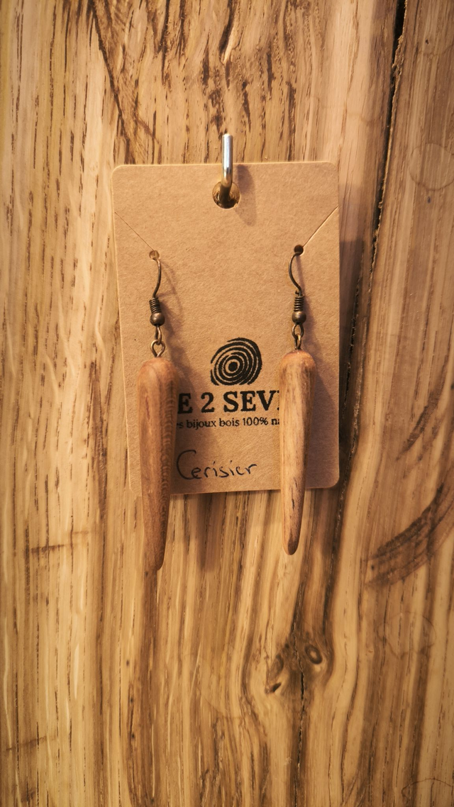 Boucles d'oreilles pendantes bois de Cerisier - 250068