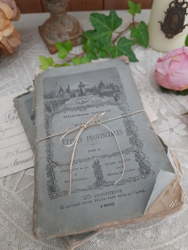 Lot de 2 livres miniatures anciens